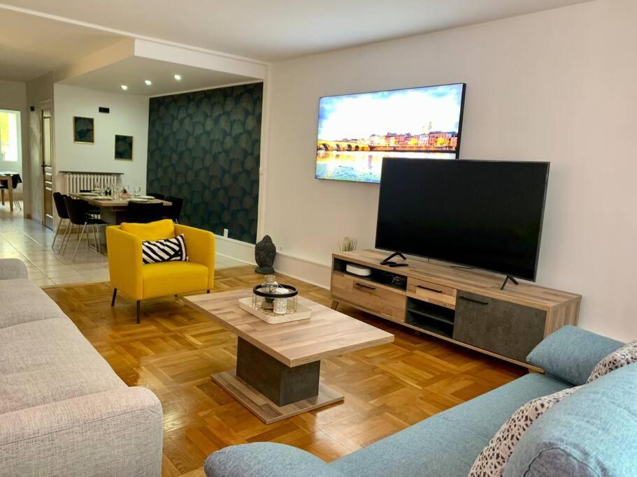 Maison Okaina, Sauna, Au Centre-Ville De Macon Ngoại thất bức ảnh